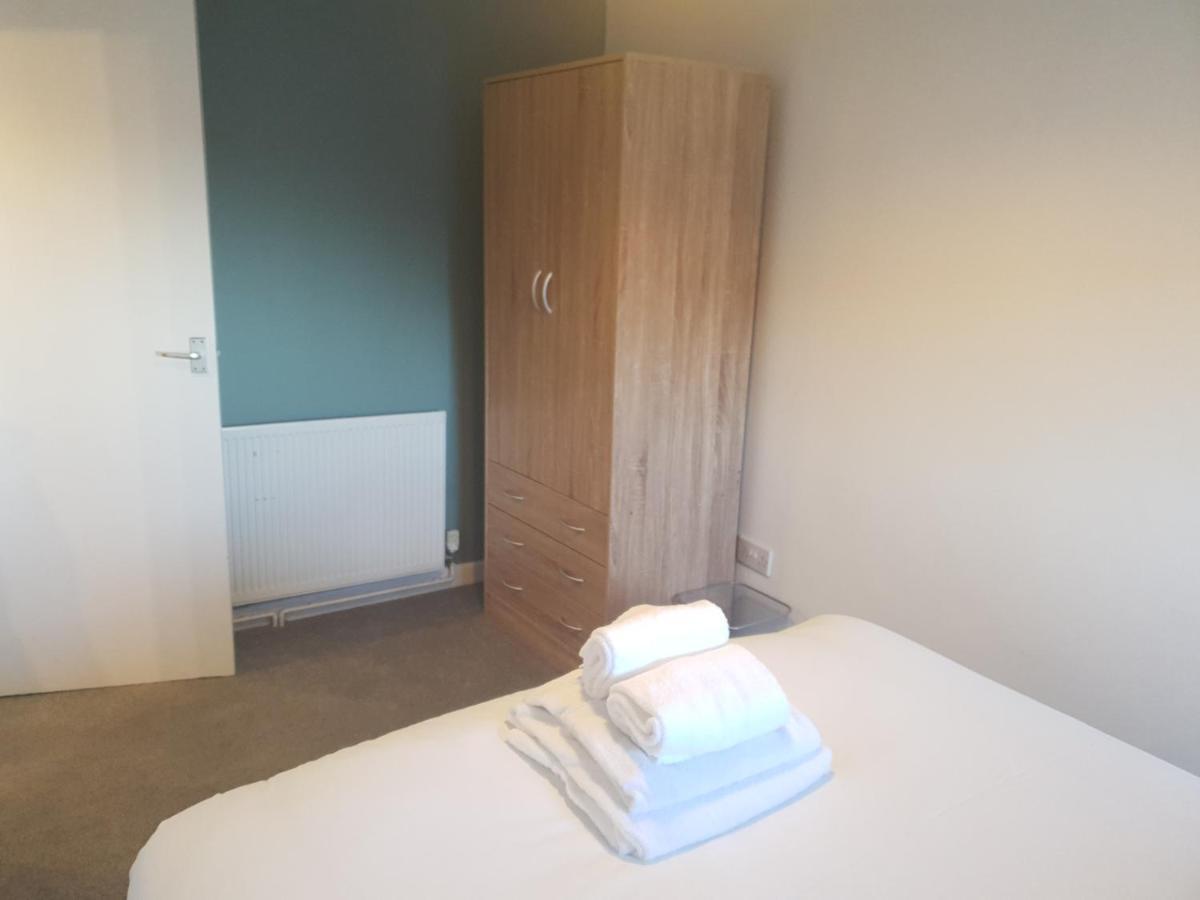 Topzy-turvy - 1 Bedroom Swansea